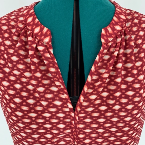 Pleione Burgundy and White Patterned Cap Sleeve Lightweight Blouse, Small - Picture 2 of 16